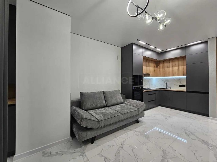 Шикарна півторачка біля парку Шевченка! - фото 1