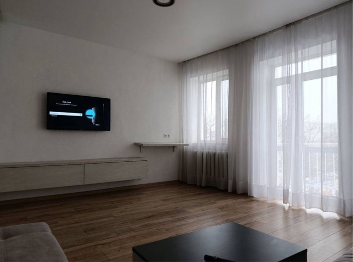 Соборності. Здається 1-кімнатна квартира - фото 1