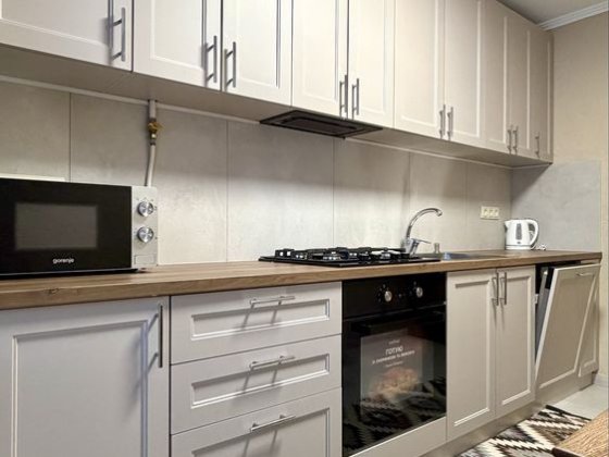 Оренда 3- кімнатної квартири в центрі міста, по вул. Кавказька. Рівне