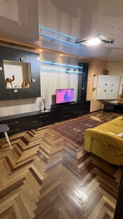 Двокімнатна квартира біля цирку - фото 1