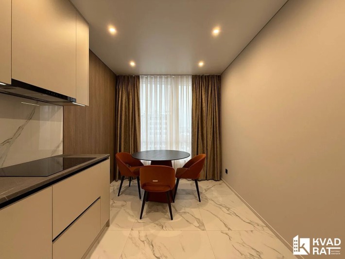 Квартира першої здачі в самрму центрі  1.5 кім - фото 1