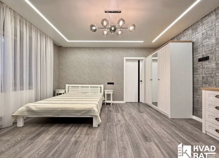 Оренда великої 1кім квартири біля ТРЦ Велес - фото 1