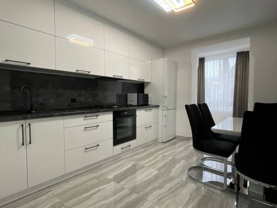 Оренда 2 км квартири в новобудові поблизу парку Вул.Злуки Тернопіль