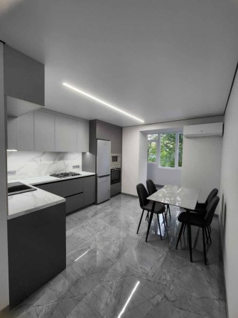 Здається 2 к. квартира поруч з Парком по вул. Степана Бандери 83 - фото 1