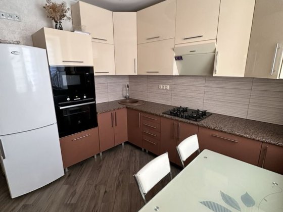 _Оренда двокімнатна на Щасливому Рівне