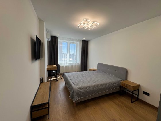 Оренда 1 кімнатної новобудови в центрі. Черновцы