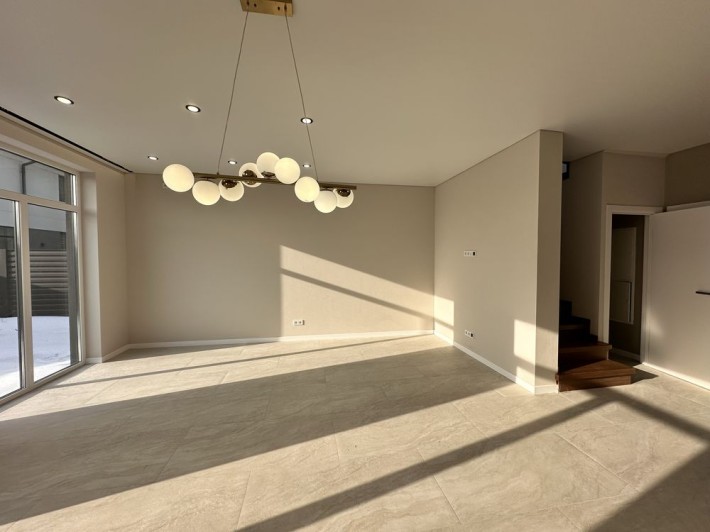 Дуплекс з ремоном/кухня вітальня/4 кімнати/Петропавлівська Борщагівка - фото 1