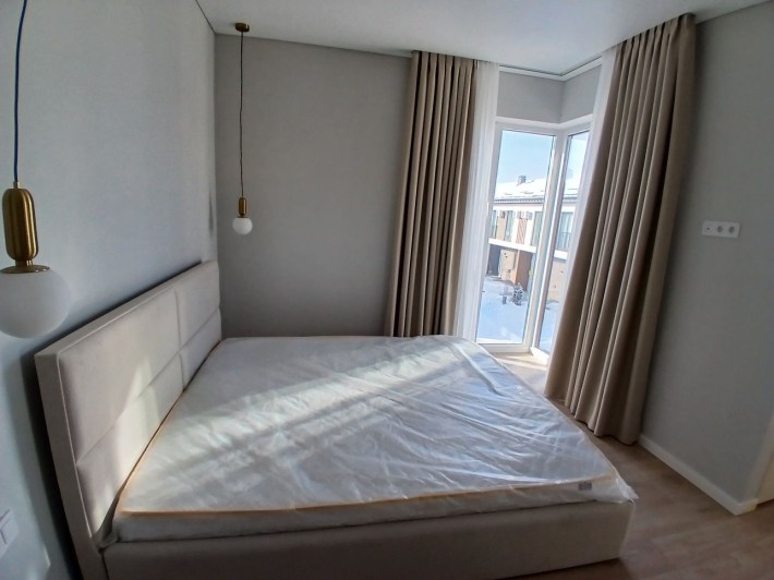 Таунхаус поруч з ліцеєм, ремонт, центральні комунікації - фото 1