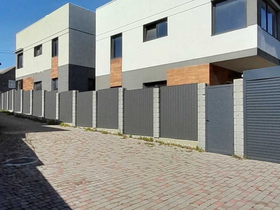 Продам новый ДОМ. 10 минут к центру. Газ.