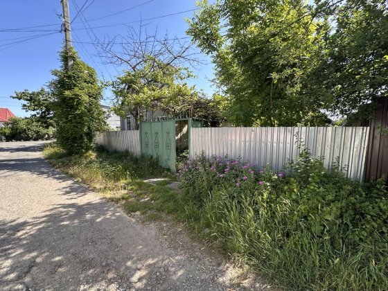 Продам дом на Ленпоселке ( рядом Авангард )