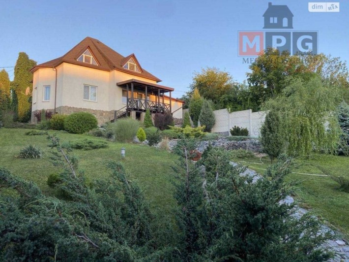 Продаж 2 поверхового будинку з гаражем і ділянкою на 7.7 сотки. - фото 1