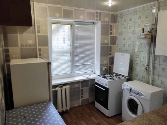 Алмазний. Здається 1-кімнатна квартира. Полтава