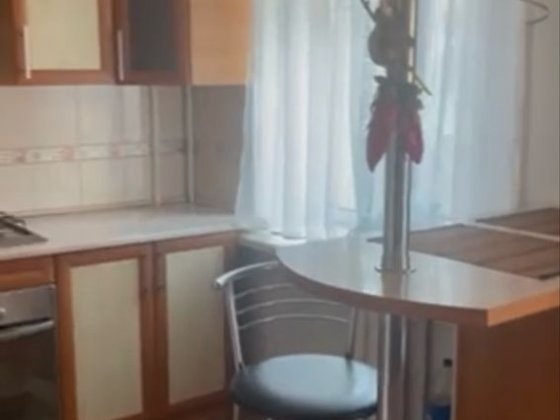 Здам укомплектовану квартиру з ремонтом по вул. Відінській Рівне