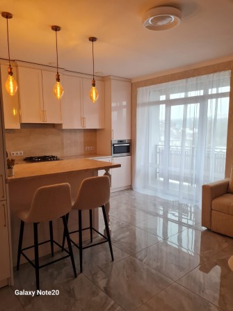 Оренда 1 кімнатної квартири з сучасним ремонтом. - фото 1