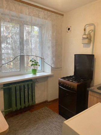 Двокімната квартира на Фурманова з косметичним ремонтом. - фото 1