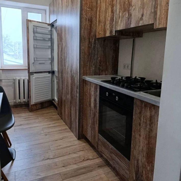 Сінна 10 центр стара автостанція - фото 1