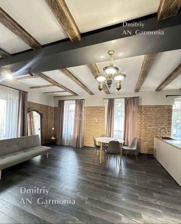 2-К Стадион , Студия - фото 1