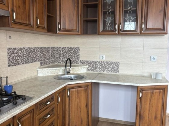 Здається 2 к нов Руська Черновцы