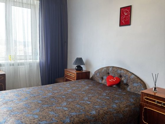 Оренда  трикімнатноі квартири після ремонту . Ужгород