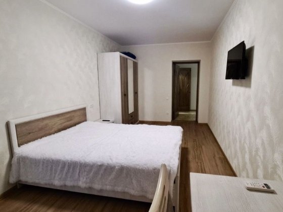 Р-н Фурманова новобудова з парковкою вільна Полтава