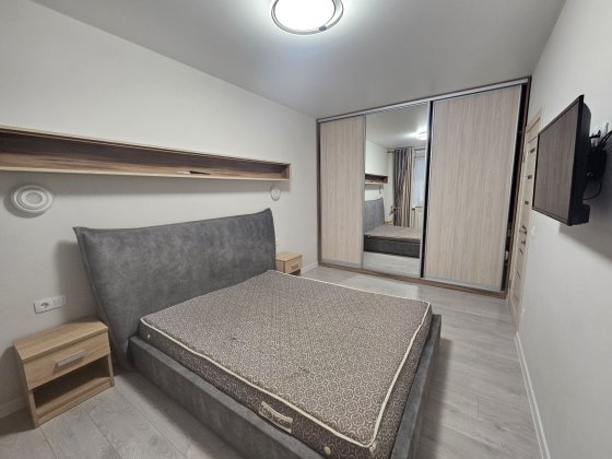 Здається 1,5 кімнатна на набережній поруч парку Боздощ Ужгород