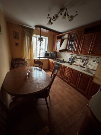 Здається гарна 2к квартира у самому центрі , біля Педуніверситету - фото 1