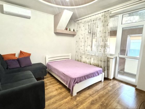 Оренда 2-х кімнатної квартири по вул.О.Хіри Ужгород