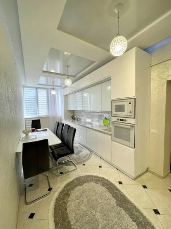 Оренда 3х НОВОБУДОВИ, РУСЬКА (МЕБЛІ МАЙЯ), ГАЗ КОТЕЛ, меблі і техніка! - фото 1