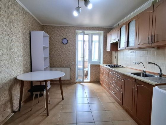 3 кім. кв. Сєдова/ДЕПОТ/9 Гімназія 7/9 Ц 68м2 техніка, меблі. Черкаси