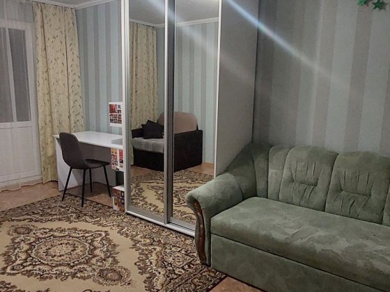 Квартира в гарному стані, район ринку Нива! Чернигов