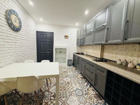 Оренда однокімнатної новобудови район ТЦ Проспеку Черновцы