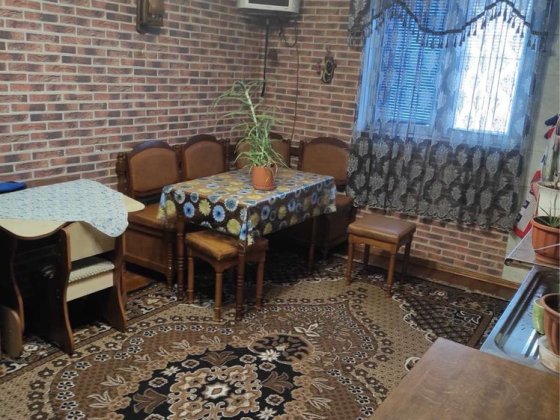 Квартира в мальовничрму районі Чернівців, біля університету Черновцы