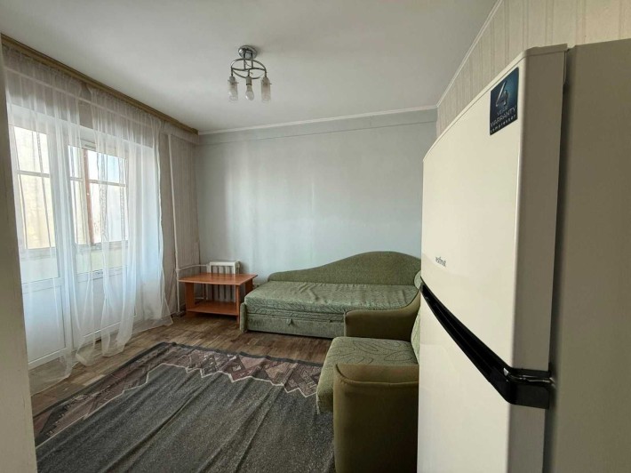 Затишна однокімнатна по вул.Матеюка. Метро - 10 хвилин пішки - фото 1