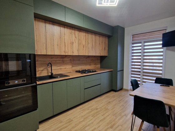 Оренда 2-к. новоб. вул. Руська (район маг. Майя) Черновцы