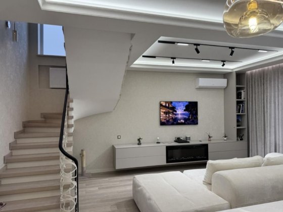 Новый Дом в закрытом кооперативе в районе 16 ст.Б.Фонтана Одесса