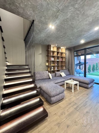 БЕЗ КОМИССИИ, в продаже двухэтажный дом с новым ремонтом, есть видео - фото 1