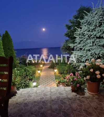 Продаётся дом в первой линии от моря - фото 1