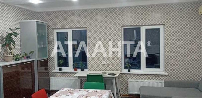 Дом большой площади в 5 минутах от города - фото 1