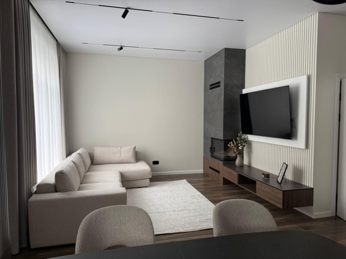 Будинок (від забудовника) 130 м² та 3 сотки з ремонтом вул. Перемоги - фото 1