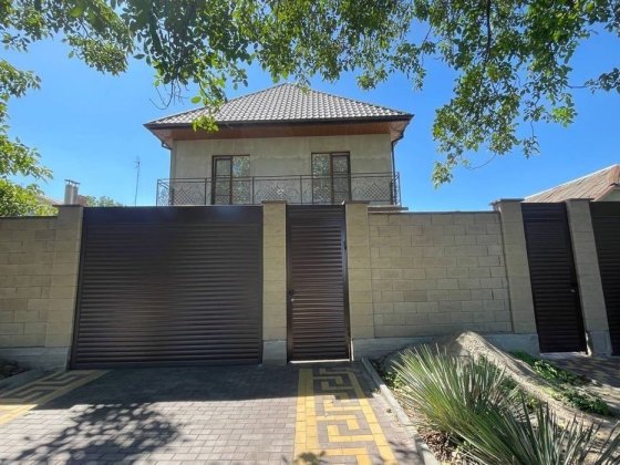 Новый двухэтажный дом  рядом с Домом Мебели. Гос акт. Гор канализация. Одесса