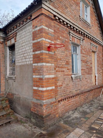 Продам будинок в центрі міста - фото 1