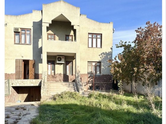 Продам будинок на вул. Купріна( фітнес комплекск «Загублений світ» Одесса