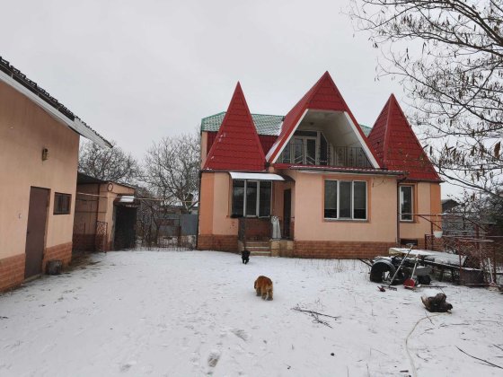 2х эт. дом Усатово-Биляевский район  250м.кв. -участок 14.40 соток Одесса