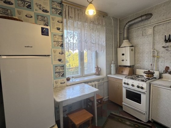 Оренда 2-во кімнатної квартири в районі площі, Вал. Чернігів