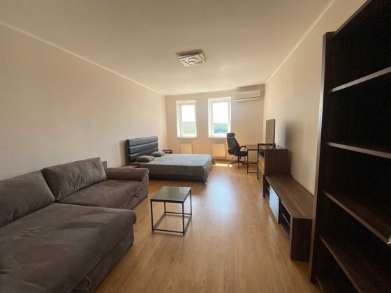 Аренда 1к квартиры ул. Голосеевская 13А ЖК Голосеево. Генератор есть Киев