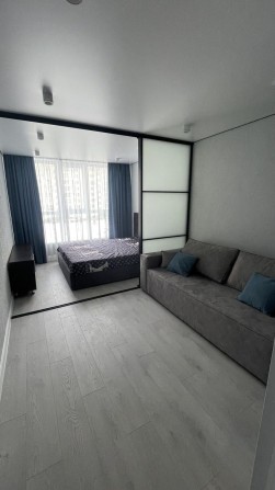 ПЕРША ЗДАЧА . Здам 1 кімнатну квартиру за адресою Незалежності 21 - фото 1