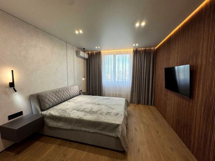 ДИЗАЙНЕРСЬКА 1+1к. квартира в ЖК Паркові Озера2, вул. Воскресенська 2В - фото 1