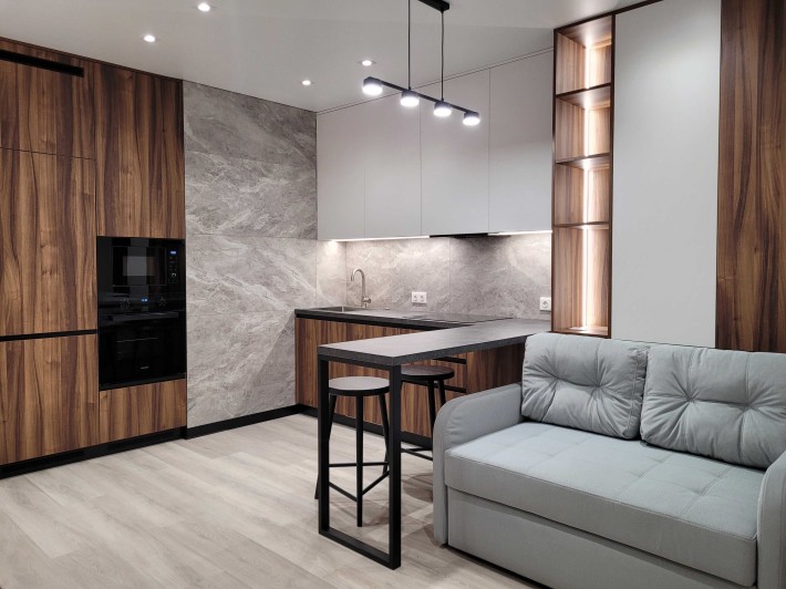 Квартира з дизайнерським ремонтом на Митниці - фото 1