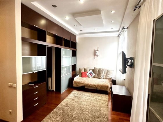 Оренда 1+1, 46 м², центр, вул. Велика Васильківська, від власника Киев