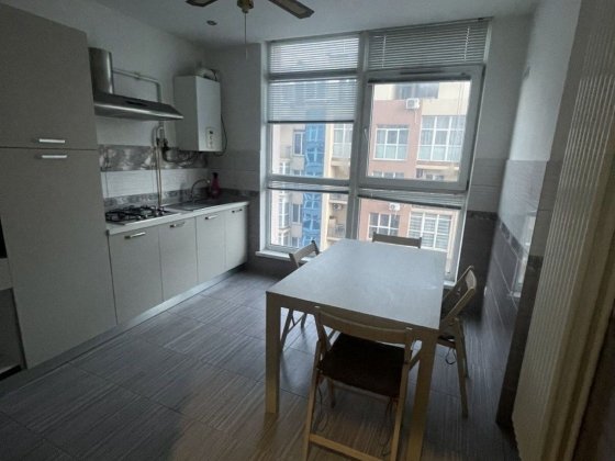 Здається 1к новобудова центр Черновцы